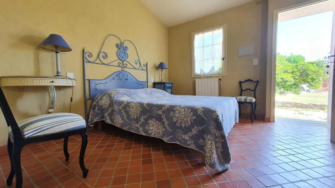 Homestay Gite Mas Antinea Apartment Mazan